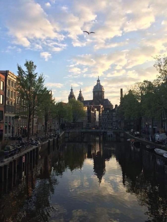Hotel & Bar Royal Taste Amsterdam Exterior photo